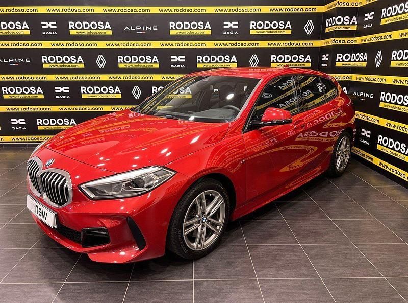 Usado BMW 118 M Sport 136 CV (100 kW) 2021 Rojo Utilitario