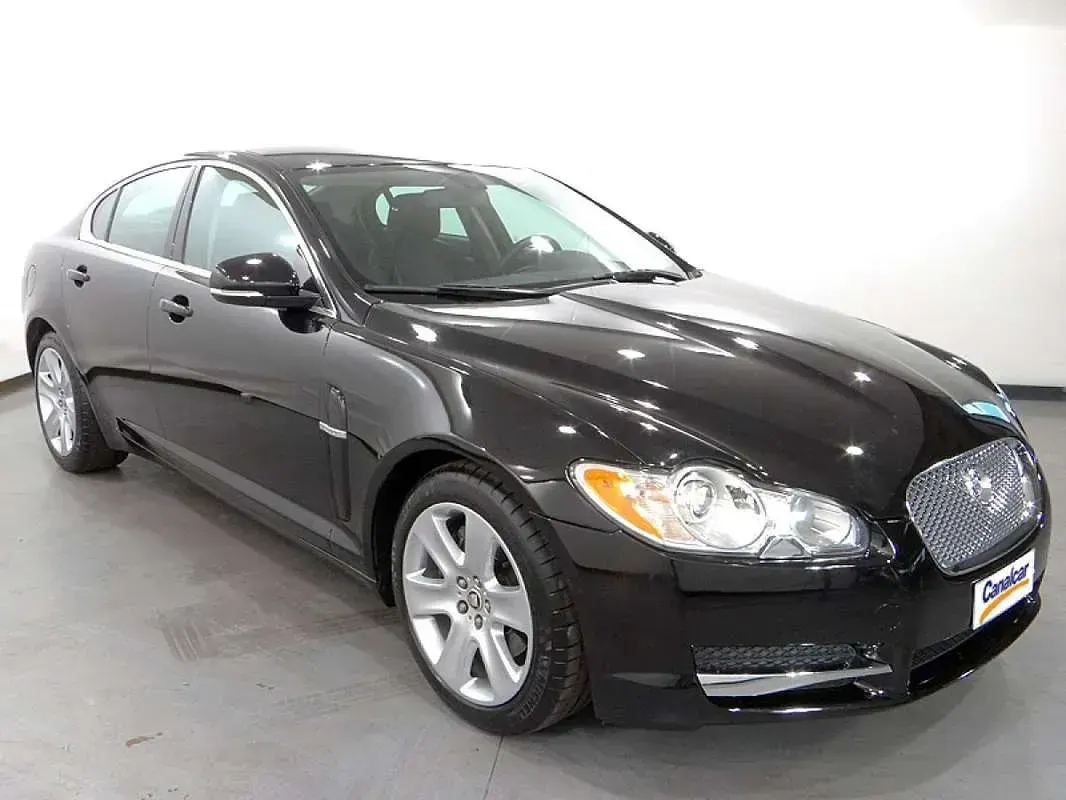 Usado Jaguar XF Premium Luxury 239 HP (175 kW) 2009 Preto Sedan