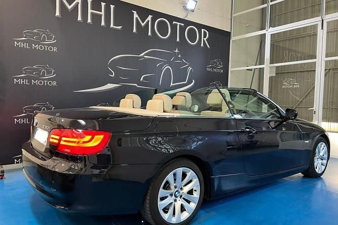 Usado BMW 330 Cabriolet 272 CV (200 kW) 2011 Negro Descapotable