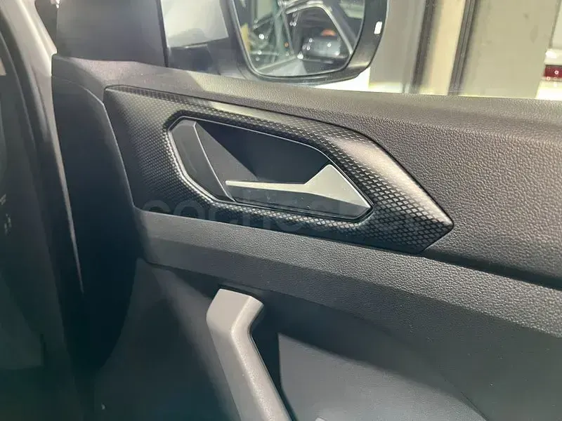 Usado VW T-Cross Advance 95 CV (69 kW) 2019 Gris / plata SUV