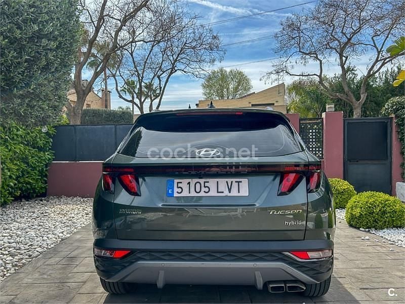 Usado Hyundai Tucson 230 CV (169 kW) 2021 Gris / plata SUV