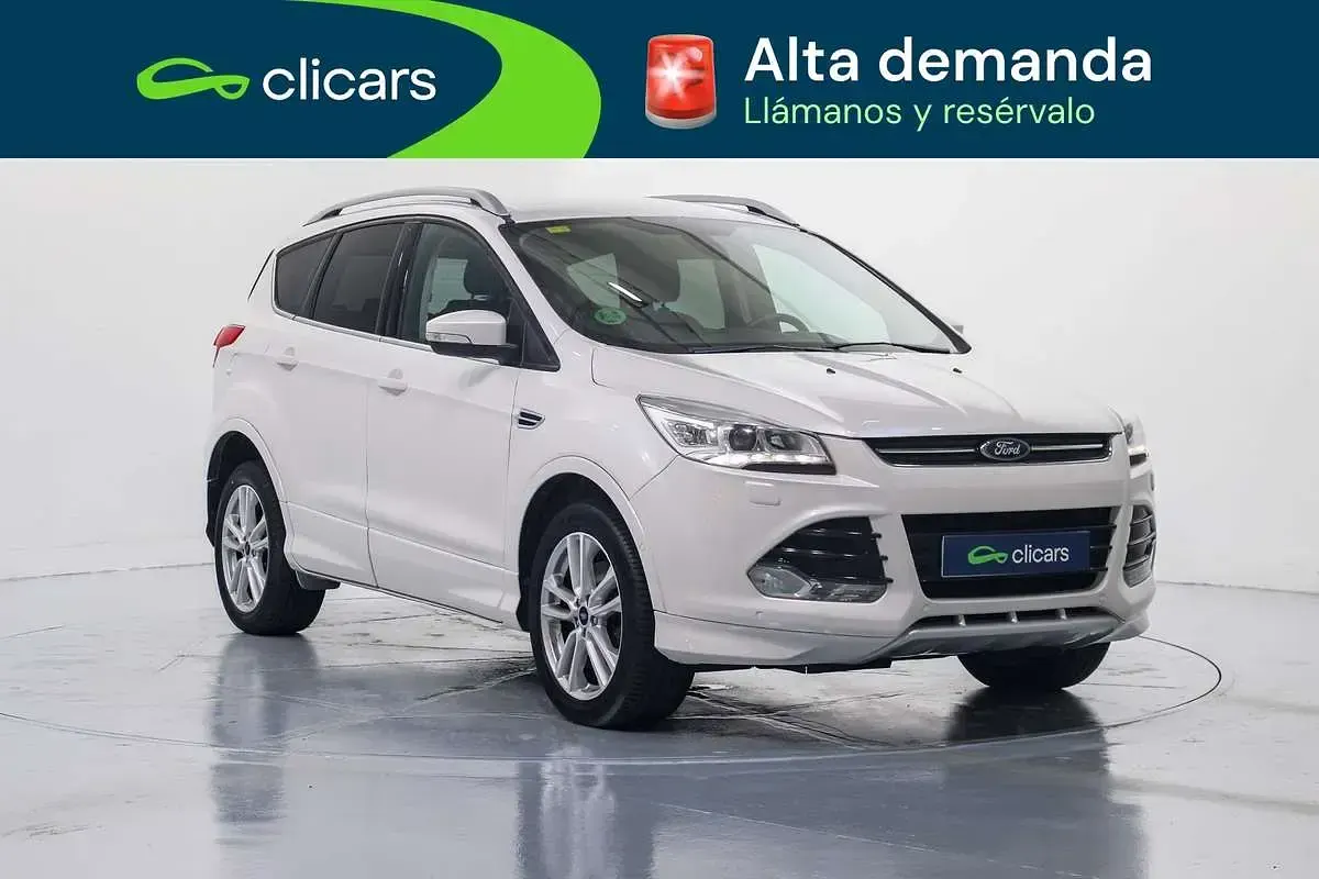 Usado Ford Kuga Titanium S 179 CV (131 kW) 2015 Blanco SUV