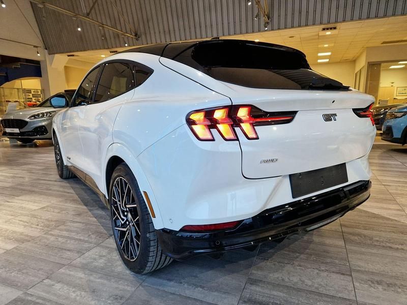 Usado Ford Mustang Mach-E GT 358 kW (487 CV) 2023 Blanco SUV