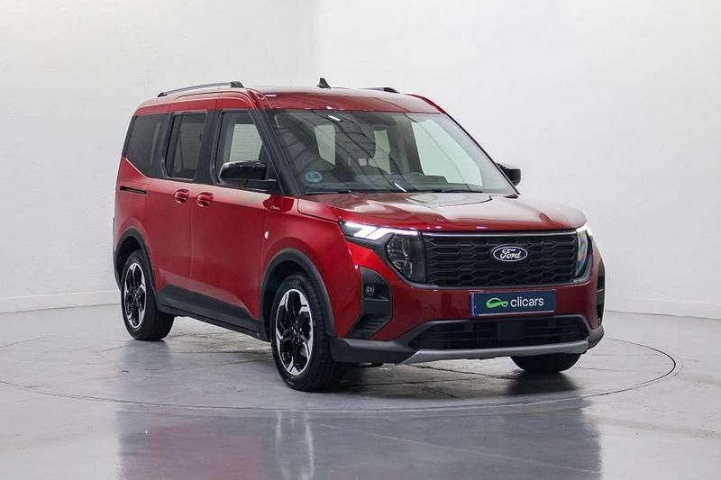 Usado Ford Tourneo Active 125 CV (91 kW) 2024 Rojo Van