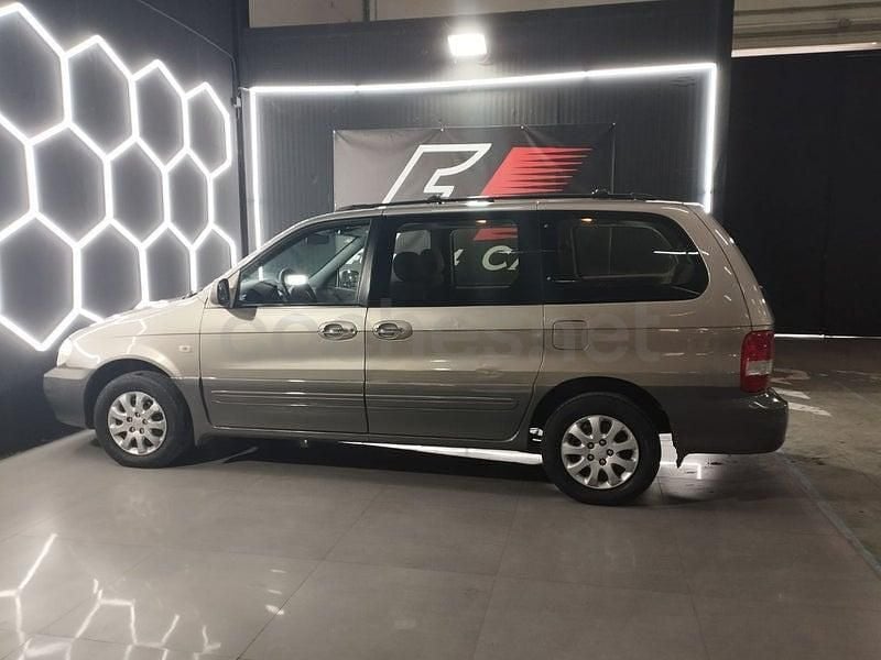 Usado Kia Carnival EX 144 CV (105 kW) 2004 Beige Monovolumen