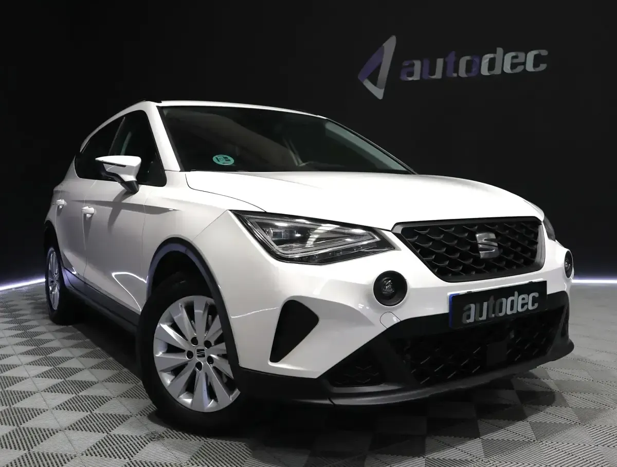 Używany Seat Arona Style Plus 110 KM (80 kW) 2021 Biały SUV