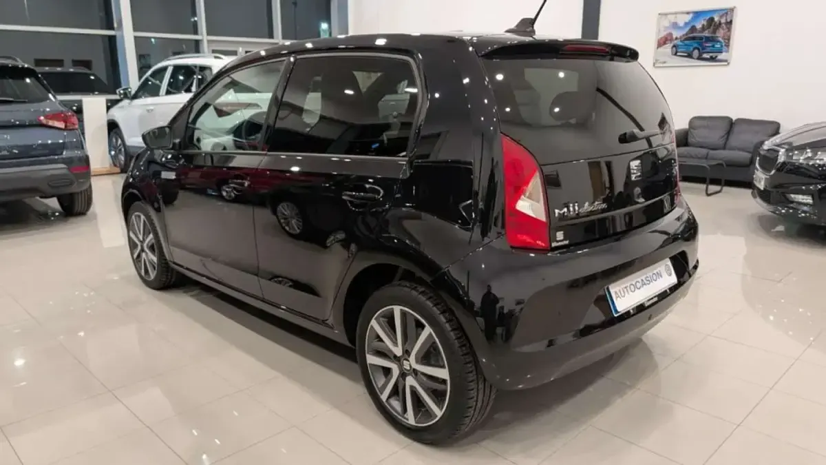 Usado Seat Mii Electric 61 kW (83 CV) 2020 Negro Utilitario