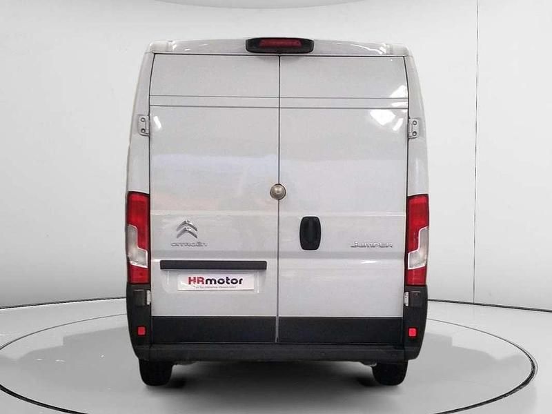 Usado Citroën Jumper 140 CV (102 kW) 2023 Blanco Monovolumen