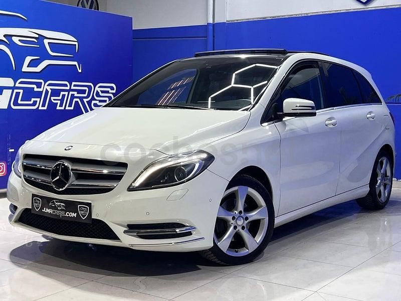 Usado Mercedes B180 AMG 109 CV (80 kW) 2014 Blanco Monovolumen