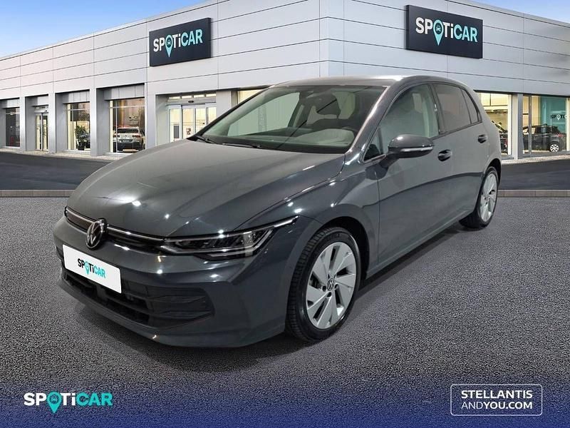 Usado VW Golf VIII 115 CV (84 kW) 2025 Gris Berlina