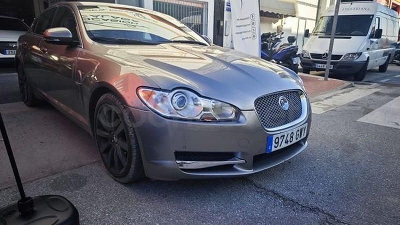 Usado Jaguar XF Luxury 241 CV (177 kW) 2010 Gris Berlina