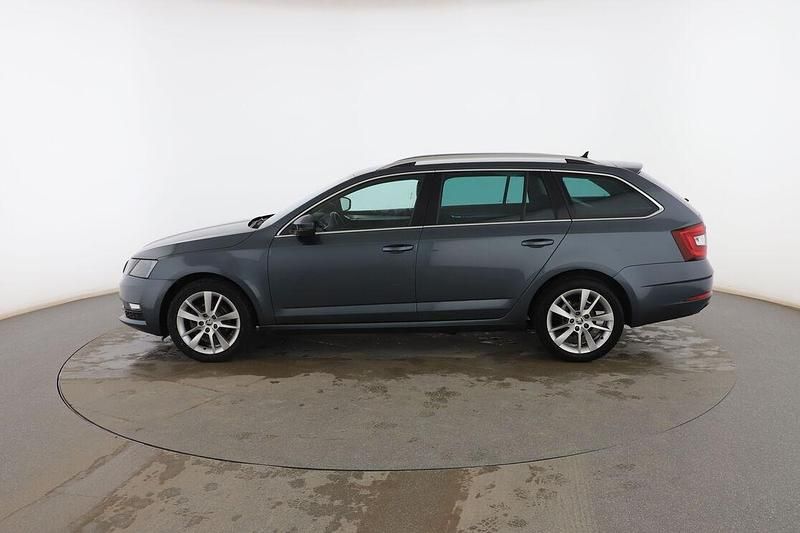 Usado Skoda Octavia Ambition 115 CV (84 kW) 2020 Gris Familiar