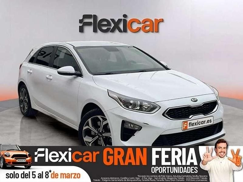 Usado Kia Ceed 101 CV (74 kW) 2018 Blanco Utilitario