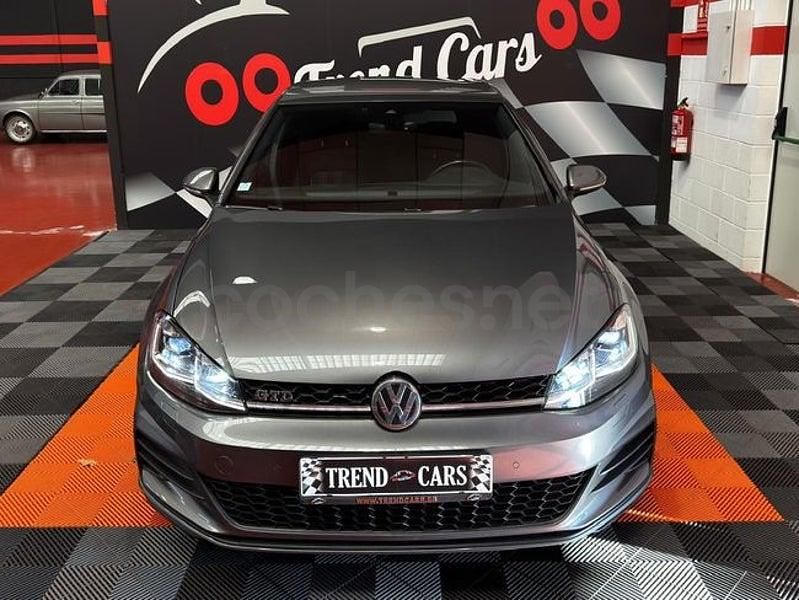 Usado VW Golf VII GTD 185 CV (136 kW) 2018 Gris / plata Berlina