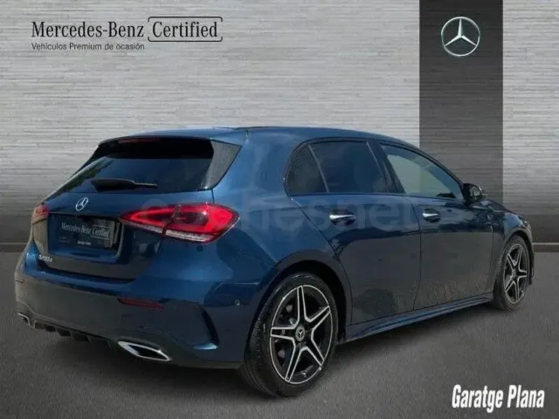 Usado Mercedes A200 150 CV (110 kW) 2022 Azul Berlina
