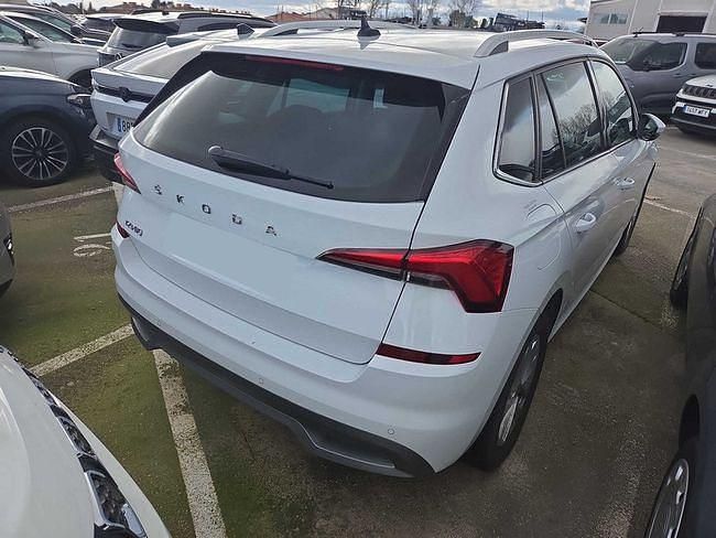 Usado Skoda Kamiq Selection 150 CV (110 kW) 2024 Blanco SUV