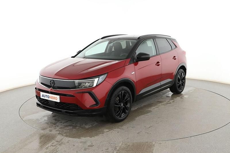 Usado Opel Grandland X GS Line 131 CV (96 kW) 2022 Rojo SUV
