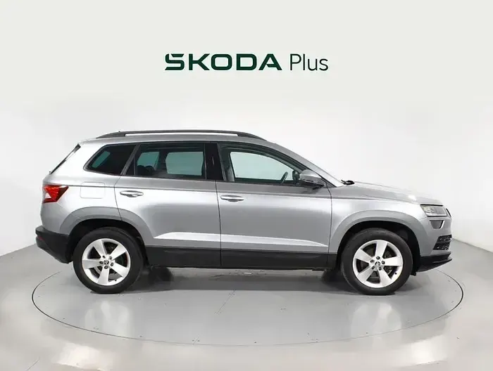 Usado Skoda Karoq Ambition 115 CV (84 kW) 2021 Gris SUV