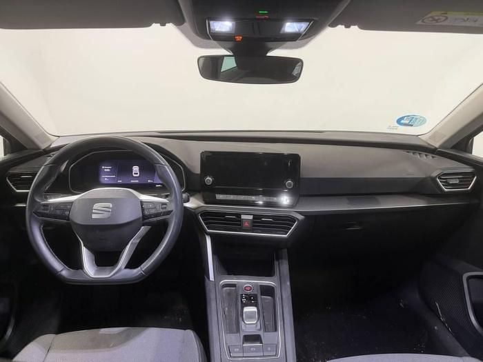 Usado Seat Leon Style 150 CV (110 kW) 2024 Gris