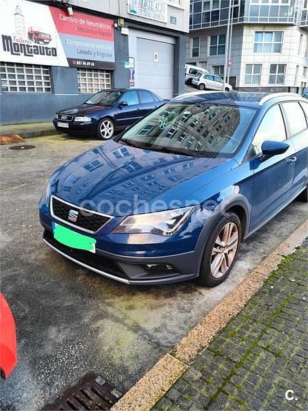 Usado Seat Leon X-Perience Xperience 125 CV (91 kW) 2016 Azul Familiar