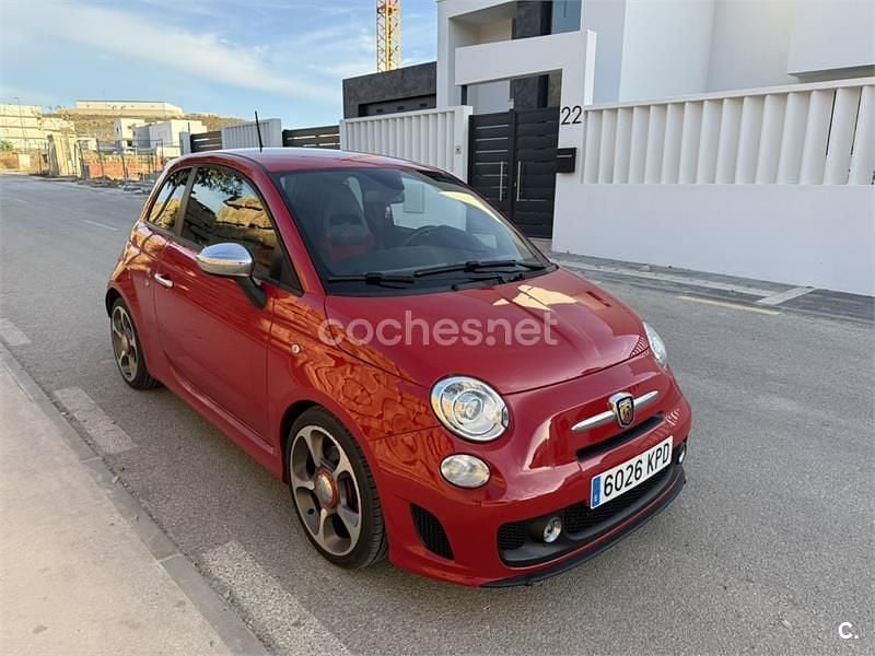 Rojo Usado 2013 Abarth 595 Competizione Berlina | 12.500 € (Precio justo) - Imagen 1/4