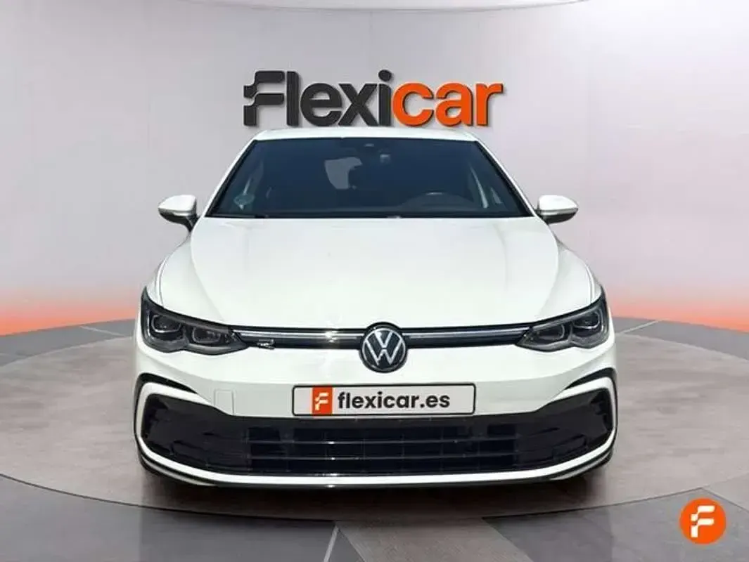 Usado VW Golf VIII R-line 150 CV (110 kW) 2023 Blanco Utilitario
