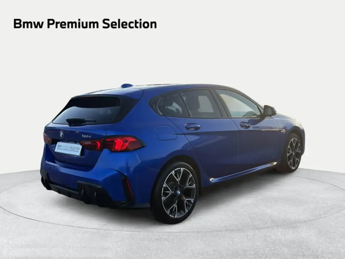Usado BMW 120 Comfort Edition 163 CV (119 kW) 2025 Azul Utilitario