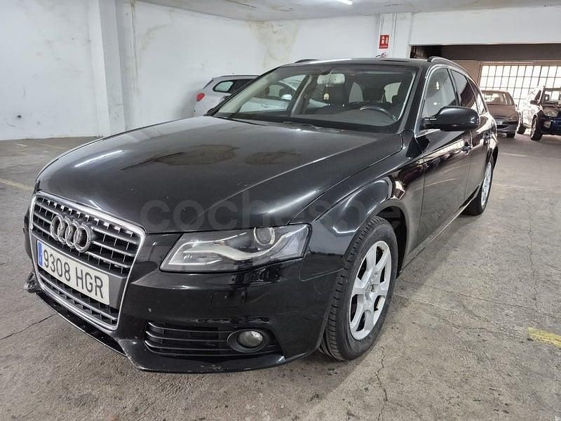 Usado Audi A4 143 CV (105 kW) 2011 Negro Familiar