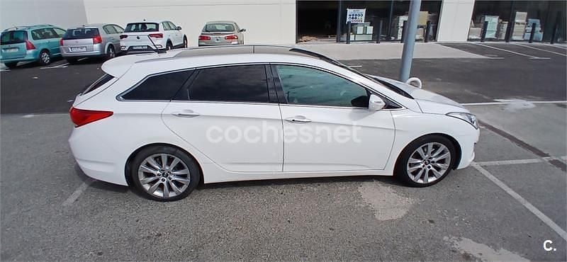 Blanco Usado 2013 Hyundai i40 Familiar | 10.900 € (Precio justo) - Imagen 1/4
