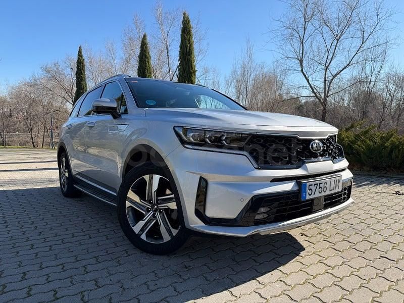 Usado Kia Sorento 265 CV (194 kW) 2021 Gris / plata SUV