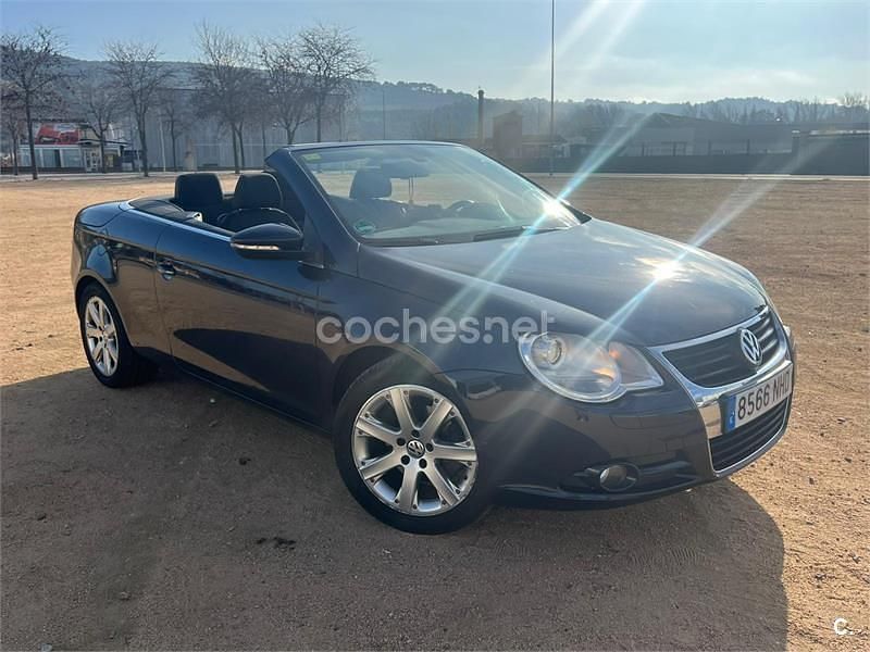 Usado VW Eos 122 CV (89 kW) 2009 Negro Descapotable