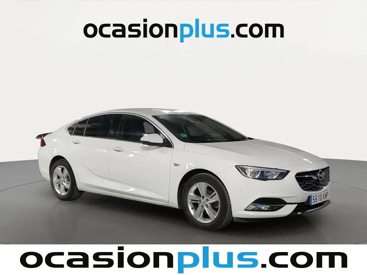 Usado Opel Insignia Selective 136 CV (100 kW) 2018 Blanco Berlina