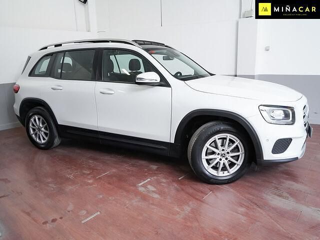Usado Mercedes GLB180 116 CV (85 kW) 2021 Blanco SUV