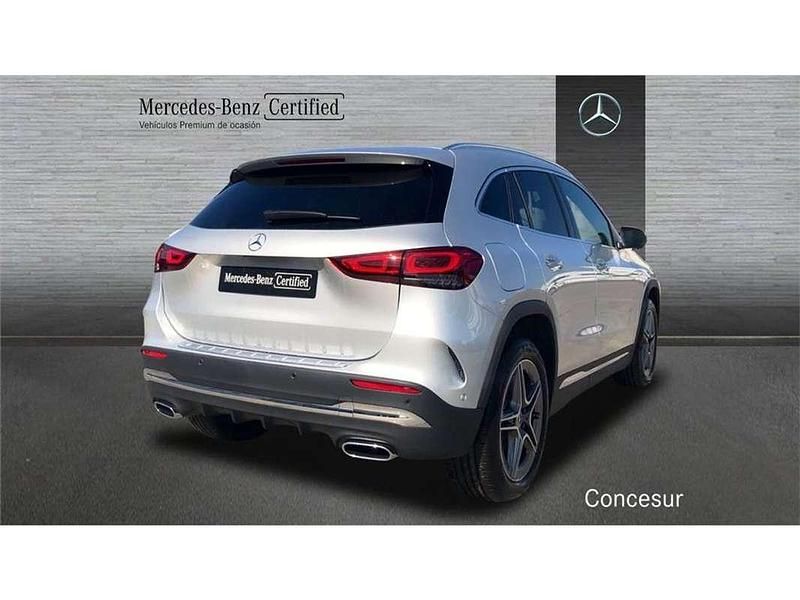 Usado Mercedes GLA200 163 CV (119 kW) 2023 Plateado SUV