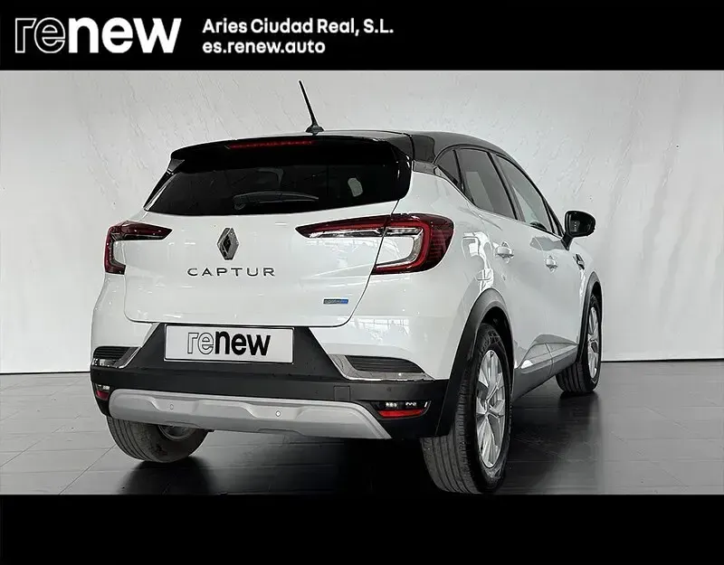Usado Renault Captur Zen 145 CV (106 kW) 2022 Blanco SUV
