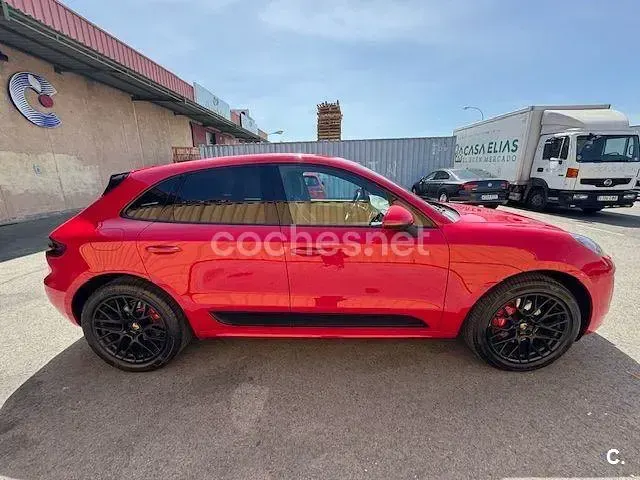 Käytetty Porsche Macan GTS 360 HP (264 kW) 2016 Punainen Katumaasturi