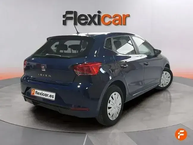 Usado Seat Ibiza CONNECT 75 CV (55 kW) 2018 Azul Utilitario