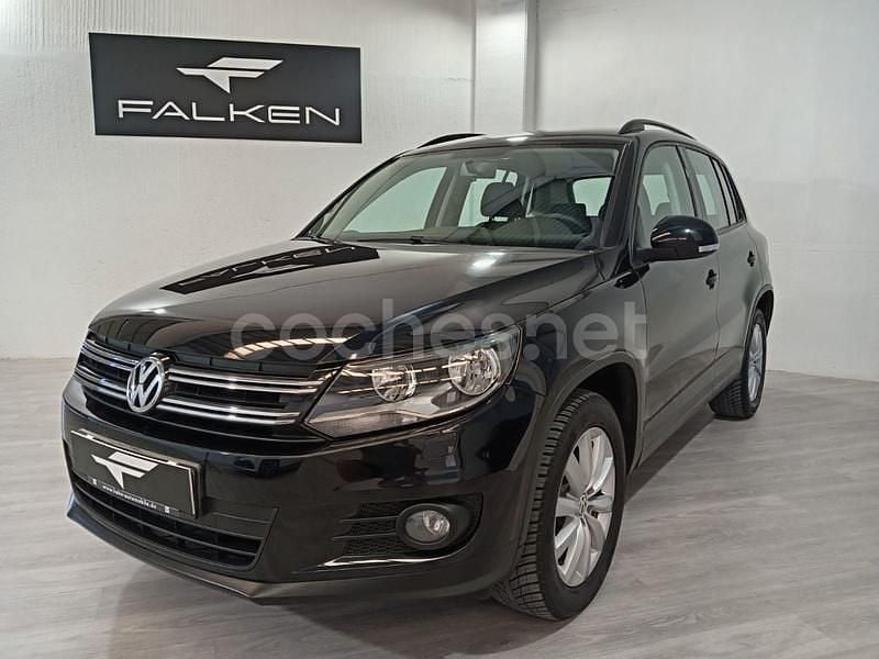 Negro Usado 2012 VW Tiguan Advance SUV | 13.990 € (Precio justo) - Imagen 1/4