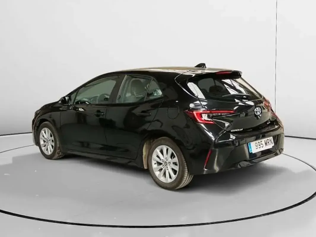 Usado Toyota Corolla Active 140 CV (102 kW) 2024 Blanco Utilitario