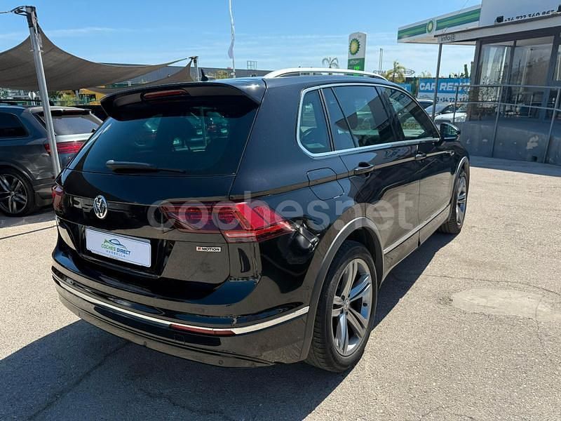 Usado VW Tiguan Sportline 190 CV (139 kW) 2020 Negro SUV