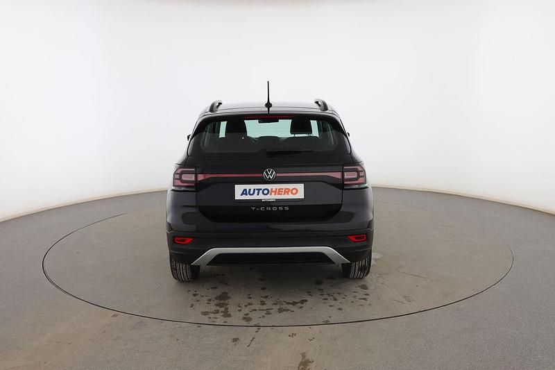 Usado VW T-Cross Advance 116 CV (85 kW) 2020 Negro SUV