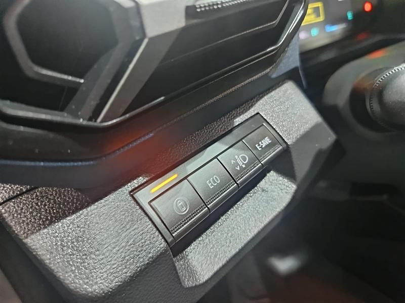 Usado Dacia Duster Expression 143 CV (105 kW) 2025 Gris