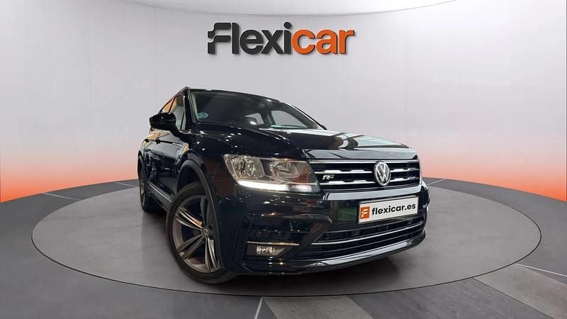 Begagnad VW Tiguan Allspace R-line 150 HK (110 kW) 2021 SUV