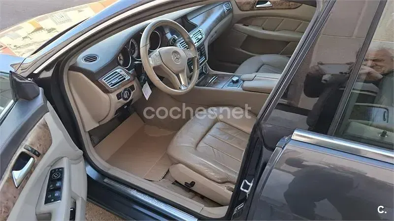 Usado Mercedes CLS350 Shooting Brake 258 CV (189 kW) 2016 Gris / plata Familiar