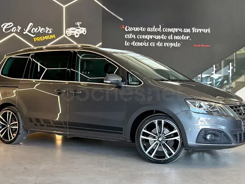 Usado Seat Alhambra 184 CV (135 kW) 2018 Gris / plata Monovolumen