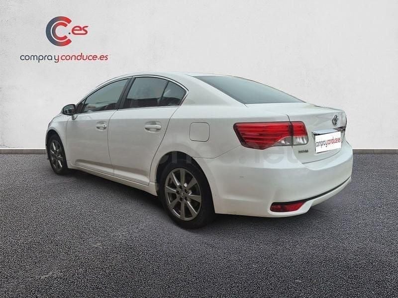 Usado Toyota Avensis Advance 150 CV (110 kW) 2012 Blanco Berlina