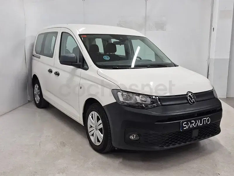 Usado VW Caddy Edition 102 CV (75 kW) 2021 Blanco Monovolumen