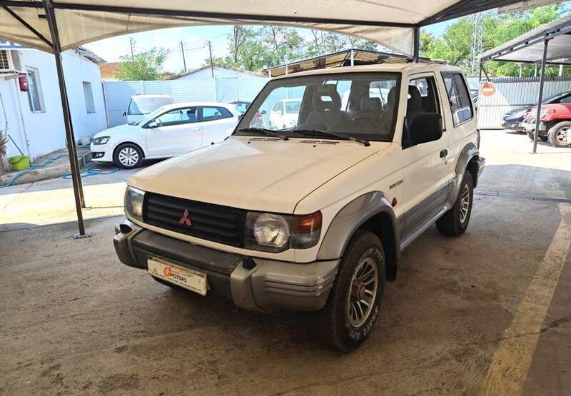 Blanco Usado 1993 Mitsubishi Montero SUV | 7500 € - Imagen 1/4
