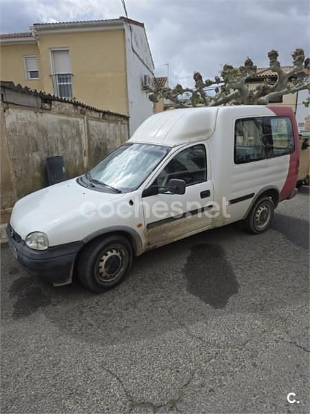 Usado Opel Combo 60 CV (44 kW) 2000 Blanco Monovolumen