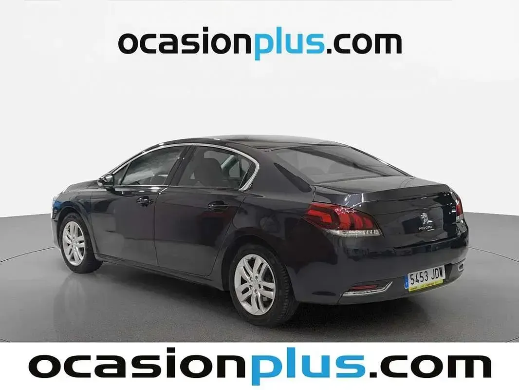 Usado Peugeot 508 Active 115 CV (84 kW) 2015 Gris Berlina